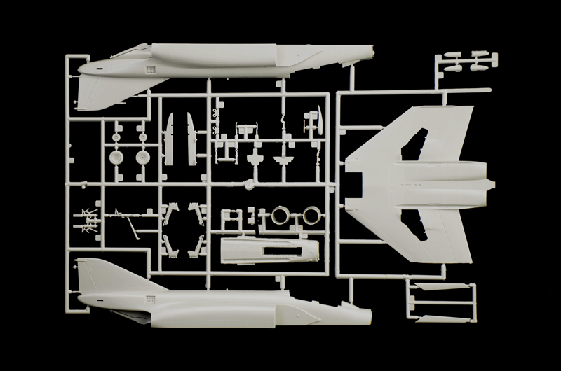 1448 - F-4E/F Phantom II - Imagem 11