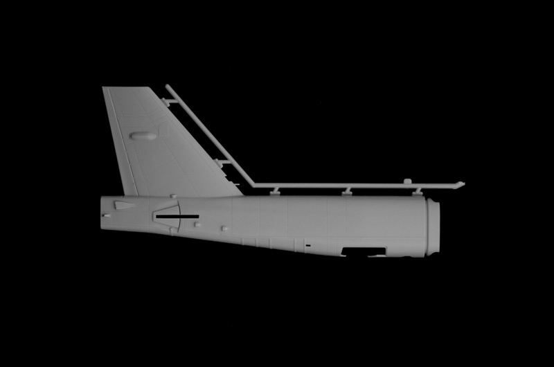1451 - B-52G Stratofortress Early version with Hound Dog Missiles - Imagem 18