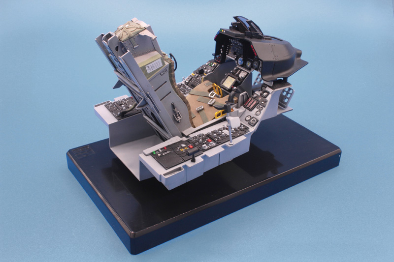 2990 - F-16 Cockpit - Imagem 13