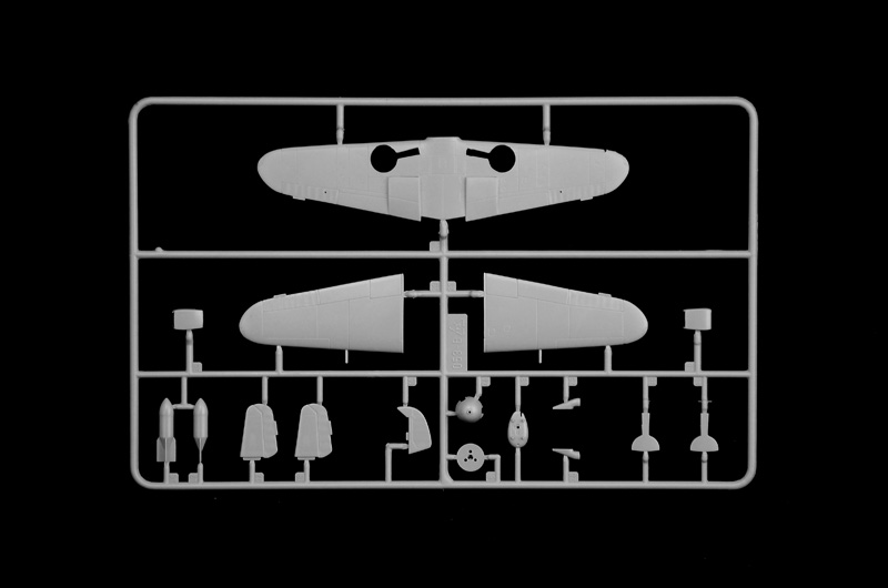 35101 -WAR THUNDER - BF 109 F-4 & FW 190 D-9 (1 : 72) - Imagem 10