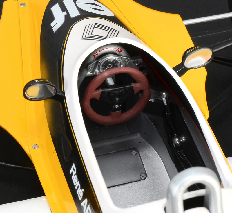4707 - RENAULT RE 20 Turbo - Imagem 32