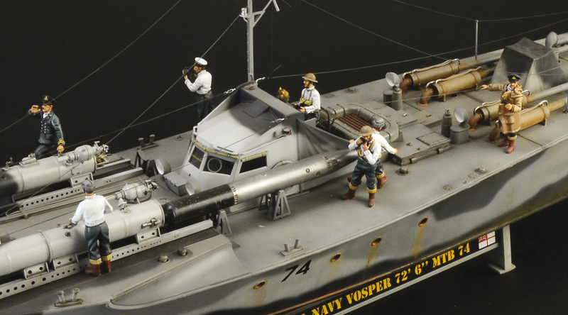 5624 - Vosper MTB 74 with crew - Imagem 17