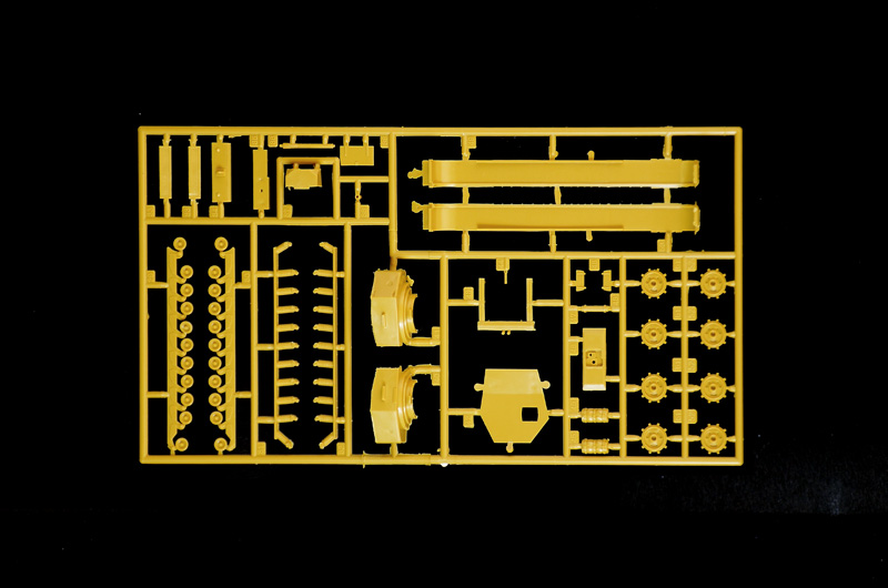 7083 - Churchill Mk. III - Imagem 5
